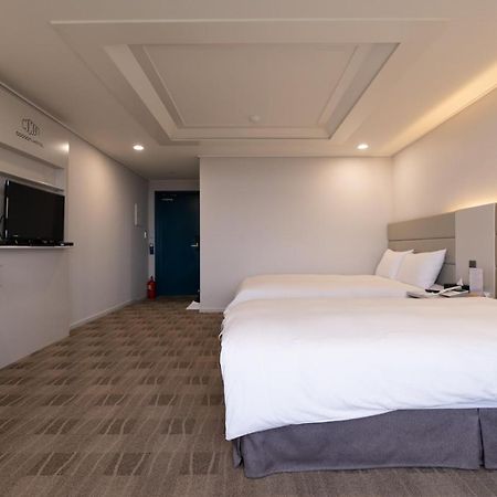 Cocoon Hotel Jeju Exterior foto